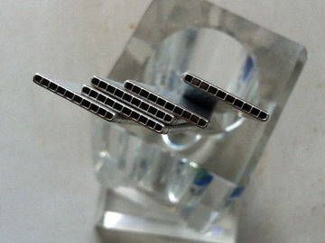 편평한 타원형 알루미늄 방열기 관 마이크로 채널 알루미늄 편평한 관 OF 성미